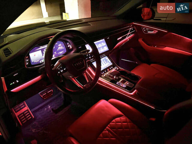 Черный Ауди SQ8, объемом двигателя 4 л и пробегом 95 тыс. км за 72500 $, фото 61 на Automoto.ua