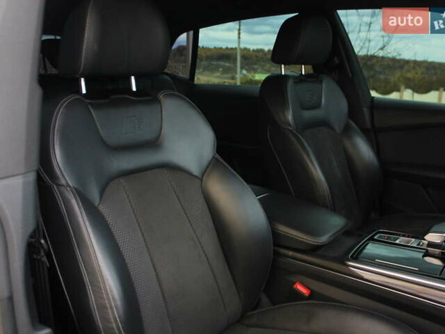 Чорний Ауді SQ8, об'ємом двигуна 3.96 л та пробігом 118 тис. км за 74900 $, фото 116 на Automoto.ua