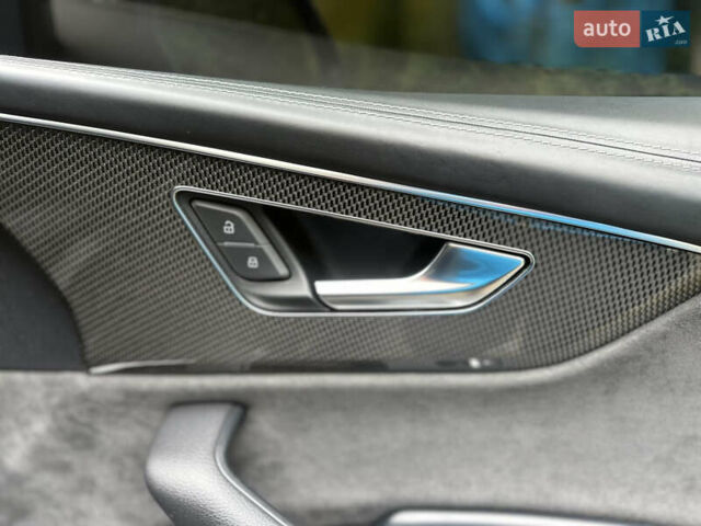 Ауди SQ8 2020 в Трускавце на Automoto.ua Черный Ауди SQ8, объемом двигателя 4 л и пробегом 118 тыс. км за 73900 $, фото 103 на Automoto.ua