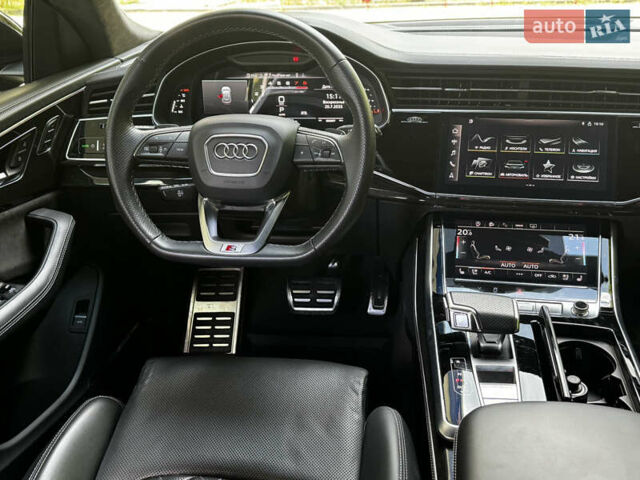 Чорний Ауді SQ8, об'ємом двигуна 4 л та пробігом 89 тис. км за 77999 $, фото 27 на Automoto.ua