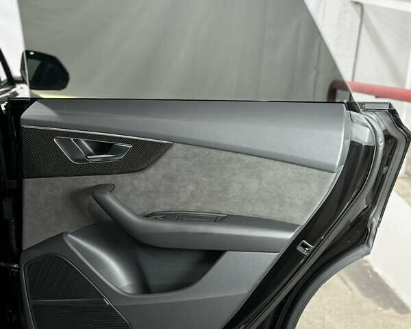 Ауді SQ8 2021 у Одесі на Automoto.ua Чорний Ауді SQ8, об'ємом двигуна 4 л та пробігом 27 тис. км за 115000 $, фото 65 на Automoto.ua