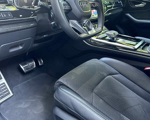 Черный Ауди SQ8, объемом двигателя 4 л и пробегом 100 тыс. км за 79499 $, фото 6 на Automoto.ua