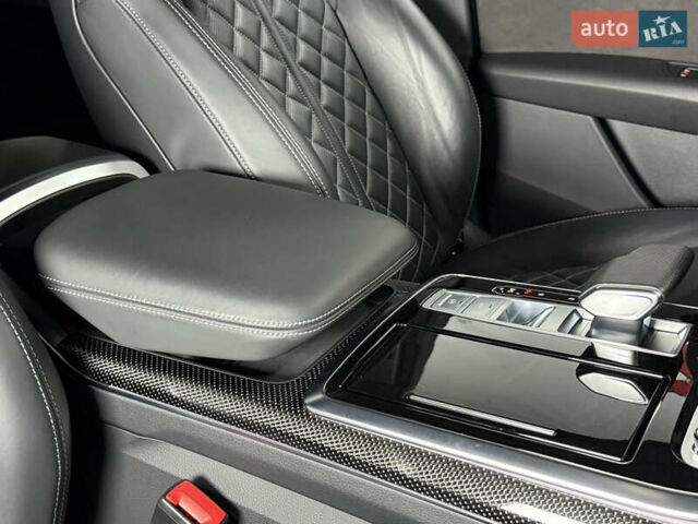 Ауді SQ8 2021 у Одесі на Automoto.ua Чорний Ауді SQ8, об'ємом двигуна 4 л та пробігом 27 тис. км за 115000 $, фото 69 на Automoto.ua