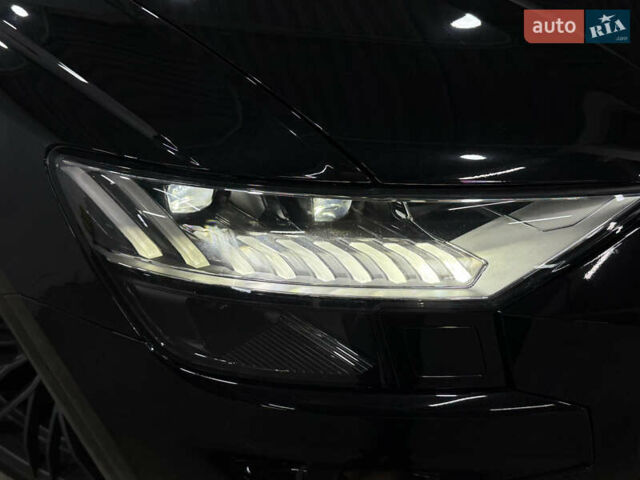 Ауді SQ8 2021 у Одесі на Automoto.ua Чорний Ауді SQ8, об'ємом двигуна 4 л та пробігом 27 тис. км за 115000 $, фото 15 на Automoto.ua