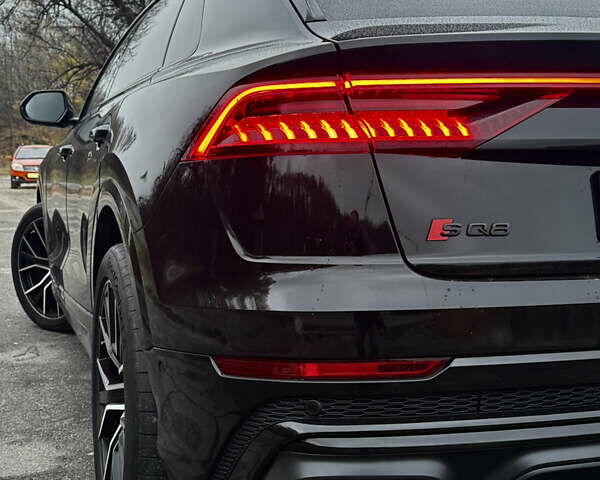 Черный Ауди SQ8, объемом двигателя 4 л и пробегом 91 тыс. км за 79000 $, фото 17 на Automoto.ua