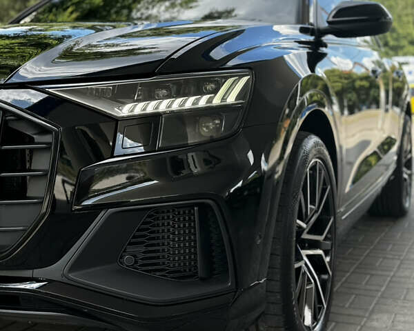 Чорний Ауді SQ8, об'ємом двигуна 4 л та пробігом 89 тис. км за 77999 $, фото 3 на Automoto.ua
