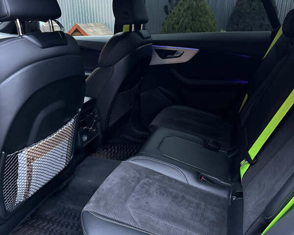 Черный Ауди SQ8, объемом двигателя 3.96 л и пробегом 143 тыс. км за 77500 $, фото 19 на Automoto.ua