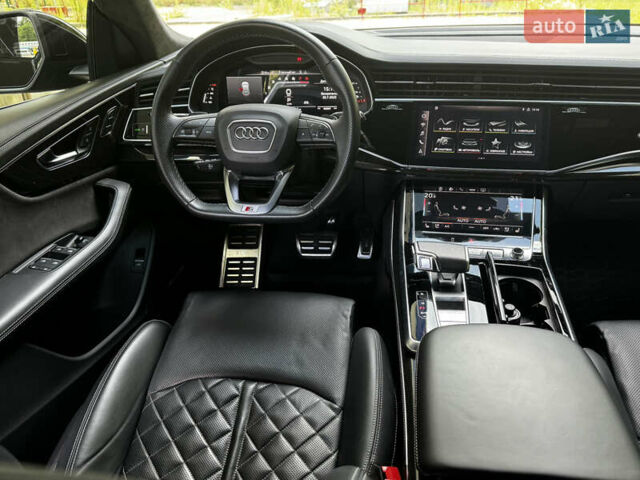 Чорний Ауді SQ8, об'ємом двигуна 4 л та пробігом 89 тис. км за 77999 $, фото 25 на Automoto.ua