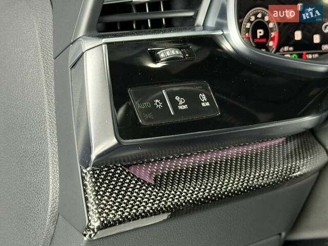 Ауді SQ8 2021 у Одесі на Automoto.ua Чорний Ауді SQ8, об'ємом двигуна 4 л та пробігом 27 тис. км за 115000 $, фото 45 на Automoto.ua