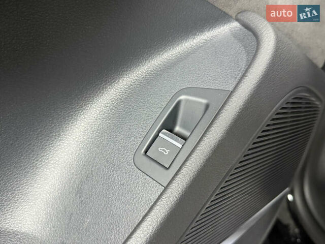 Ауді SQ8 2021 у Одесі на Automoto.ua Чорний Ауді SQ8, об'ємом двигуна 4 л та пробігом 27 тис. км за 115000 $, фото 37 на Automoto.ua