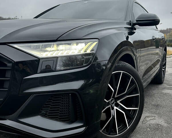 Чорний Ауді SQ8, об'ємом двигуна 4 л та пробігом 91 тис. км за 74500 $, фото 3 на Automoto.ua