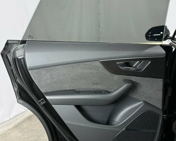 Ауді SQ8 2021 у Одесі на Automoto.ua Чорний Ауді SQ8, об'ємом двигуна 4 л та пробігом 27 тис. км за 115000 $, фото 60 на Automoto.ua