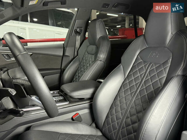Ауді SQ8 2021 у Одесі на Automoto.ua Чорний Ауді SQ8, об'ємом двигуна 4 л та пробігом 27 тис. км за 115000 $, фото 42 на Automoto.ua