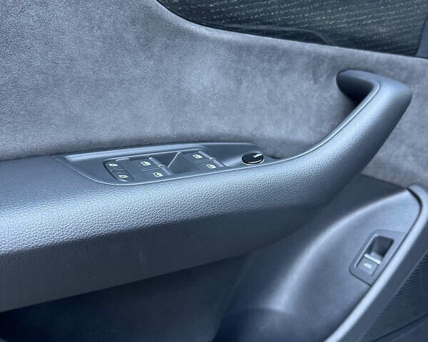 Черный Ауди SQ8, объемом двигателя 4 л и пробегом 100 тыс. км за 79499 $, фото 1 на Automoto.ua