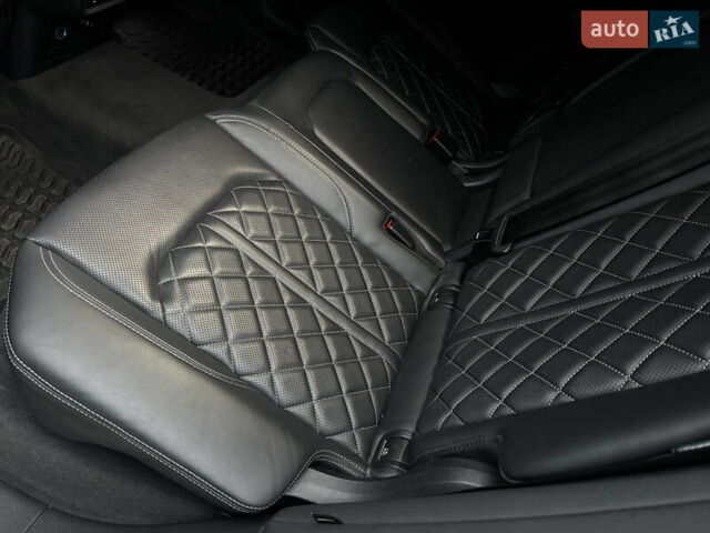 Черный Ауди SQ8, объемом двигателя 4 л и пробегом 91 тыс. км за 79000 $, фото 21 на Automoto.ua