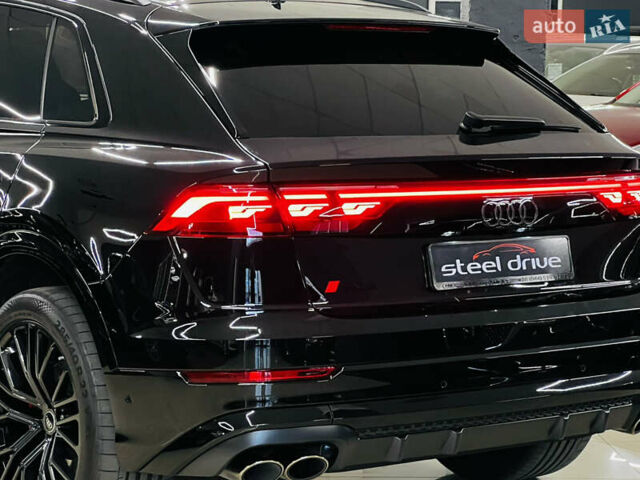 Чорний Ауді SQ8, об'ємом двигуна 4 л та пробігом 9 тис. км за 141999 $, фото 8 на Automoto.ua