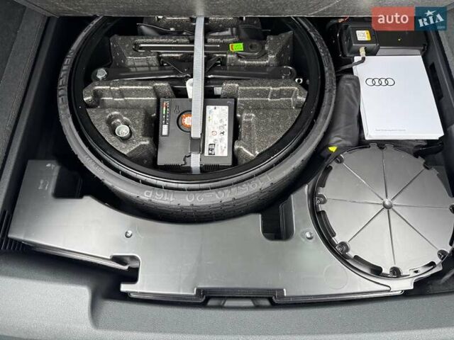 Черный Ауди SQ8, объемом двигателя 4 л и пробегом 9 тыс. км за 128000 $, фото 24 на Automoto.ua