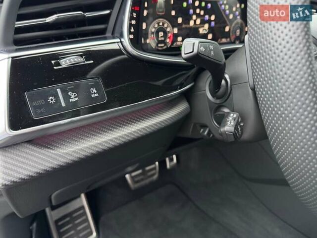 Черный Ауди SQ8, объемом двигателя 4 л и пробегом 9 тыс. км за 128000 $, фото 44 на Automoto.ua