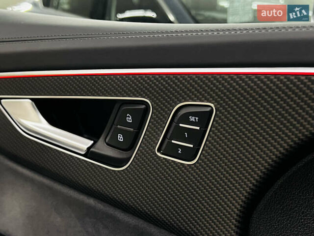 Чорний Ауді SQ8, об'ємом двигуна 4 л та пробігом 9 тис. км за 141999 $, фото 28 на Automoto.ua