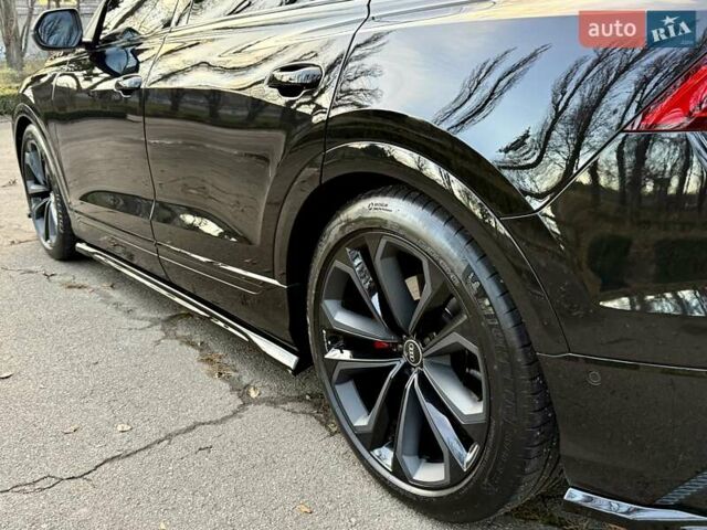Чорний Ауді SQ8, об'ємом двигуна 4 л та пробігом 54 тис. км за 88950 $, фото 44 на Automoto.ua