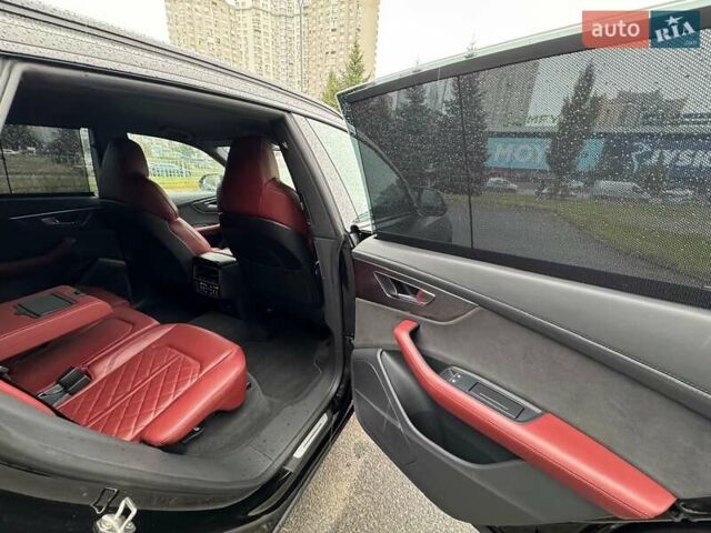 Ауди SQ8 2023 в Киеве на Automoto.ua Черный Ауди SQ8, объемом двигателя 4 л и пробегом 119 тыс. км за 85000 $, фото 75 на Automoto.ua
