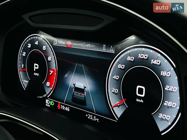 Чорний Ауді SQ8, об'ємом двигуна 4 л та пробігом 9 тис. км за 141999 $, фото 29 на Automoto.ua