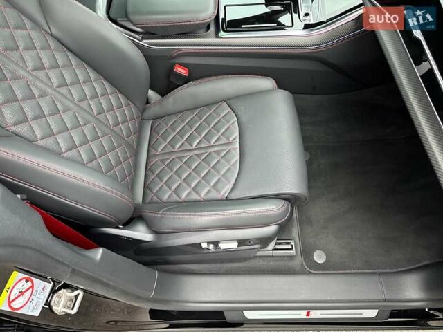 Черный Ауди SQ8, объемом двигателя 4 л и пробегом 9 тыс. км за 128000 $, фото 98 на Automoto.ua