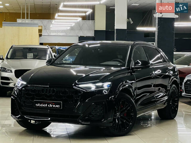 Чорний Ауді SQ8, об'ємом двигуна 4 л та пробігом 9 тис. км за 141999 $, фото 3 на Automoto.ua