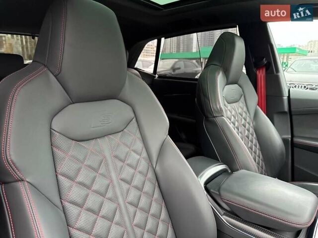 Черный Ауди SQ8, объемом двигателя 4 л и пробегом 9 тыс. км за 128000 $, фото 97 на Automoto.ua