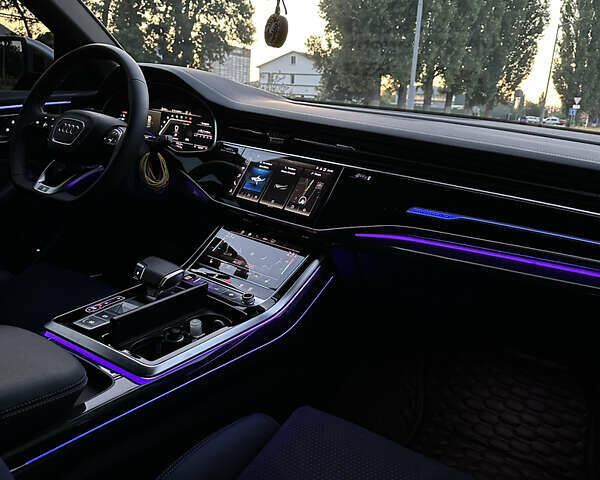 Ауди SQ8 2024 в Кропивницком (Кировограде) на Automoto.ua Черный Ауди SQ8, объемом двигателя 4 л и пробегом 16 тыс. км за 106999 $, фото 37 на Automoto.ua