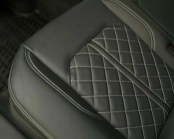 Черный Ауди SQ8, объемом двигателя 4 л и пробегом 14 тыс. км за 119500 $, фото 72 на Automoto.ua