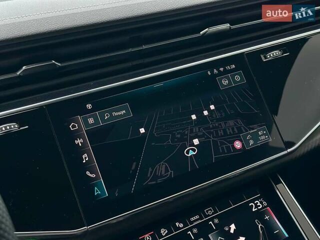 Черный Ауди SQ8, объемом двигателя 4 л и пробегом 14 тыс. км за 119500 $, фото 85 на Automoto.ua