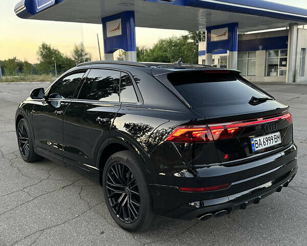 Чорний Ауді SQ8, об'ємом двигуна 4 л та пробігом 16 тис. км за 109000 $, фото 4 на Automoto.ua