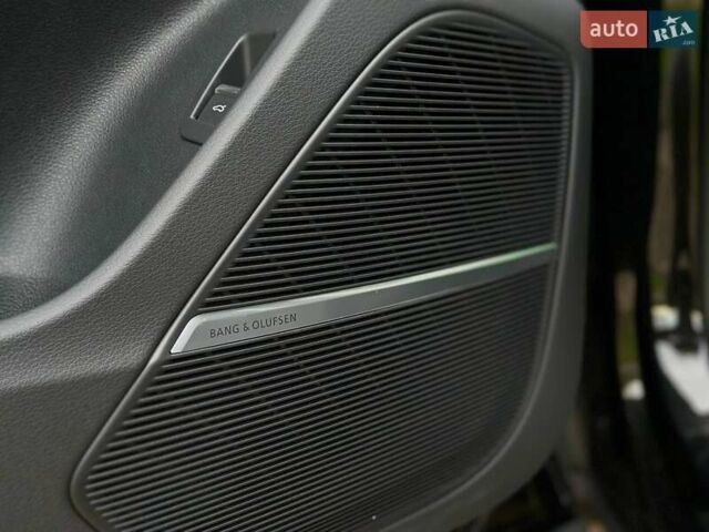 Черный Ауди SQ8, объемом двигателя 4 л и пробегом 14 тыс. км за 119500 $, фото 78 на Automoto.ua