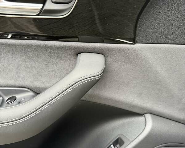 Черный Ауди SQ8, объемом двигателя 4 л и пробегом 1 тыс. км за 144111 $, фото 128 на Automoto.ua