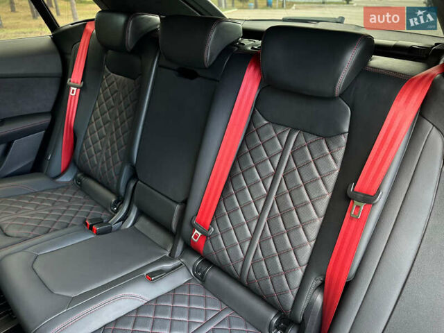 Чорний Ауді SQ8, об'ємом двигуна 4 л та пробігом 7 тис. км за 135000 $, фото 65 на Automoto.ua