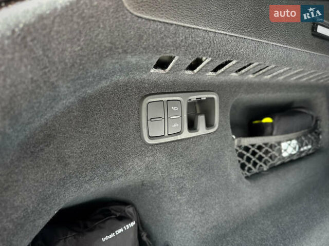 Чорний Ауді SQ8, об'ємом двигуна 4 л та пробігом 7 тис. км за 135000 $, фото 40 на Automoto.ua