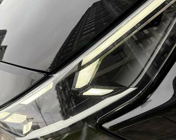 Черный Ауди SQ8, объемом двигателя 4 л и пробегом 1 тыс. км за 144111 $, фото 4 на Automoto.ua