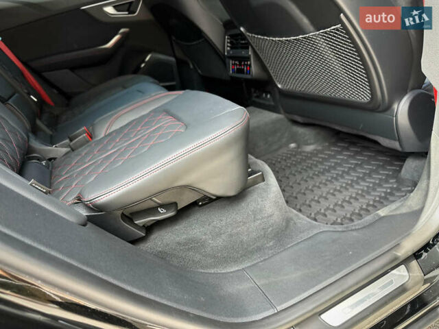 Чорний Ауді SQ8, об'ємом двигуна 4 л та пробігом 7 тис. км за 135000 $, фото 79 на Automoto.ua