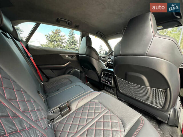Чорний Ауді SQ8, об'ємом двигуна 4 л та пробігом 7 тис. км за 135000 $, фото 77 на Automoto.ua