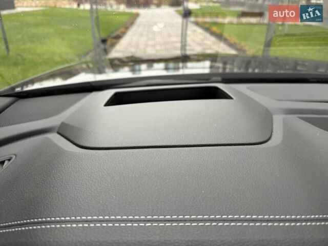 Черный Ауди SQ8, объемом двигателя 4 л и пробегом 1 тыс. км за 144111 $, фото 57 на Automoto.ua