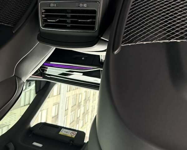 Черный Ауди SQ8, объемом двигателя 4 л и пробегом 1 тыс. км за 144111 $, фото 117 на Automoto.ua