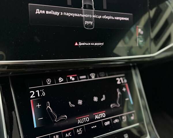 Чорний Ауді SQ8, об'ємом двигуна 4 л та пробігом 1 тис. км за 144222 $, фото 3 на Automoto.ua