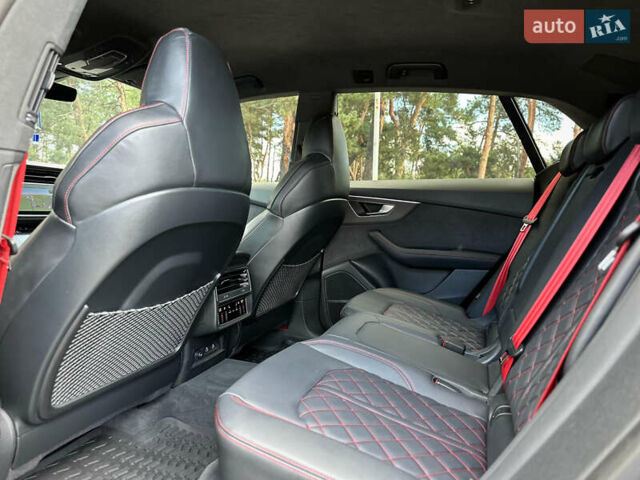 Чорний Ауді SQ8, об'ємом двигуна 4 л та пробігом 7 тис. км за 135000 $, фото 38 на Automoto.ua