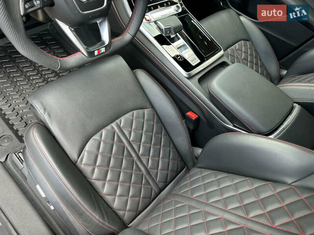 Чорний Ауді SQ8, об'ємом двигуна 4 л та пробігом 7 тис. км за 135000 $, фото 47 на Automoto.ua