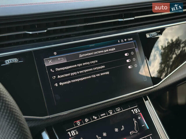 Чорний Ауді SQ8, об'ємом двигуна 4 л та пробігом 7 тис. км за 135000 $, фото 93 на Automoto.ua