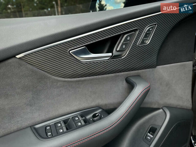 Чорний Ауді SQ8, об'ємом двигуна 4 л та пробігом 7 тис. км за 135000 $, фото 42 на Automoto.ua