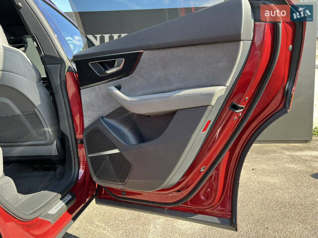 Красный Ауди SQ8, объемом двигателя 4 л и пробегом 169 тыс. км за 67999 $, фото 29 на Automoto.ua