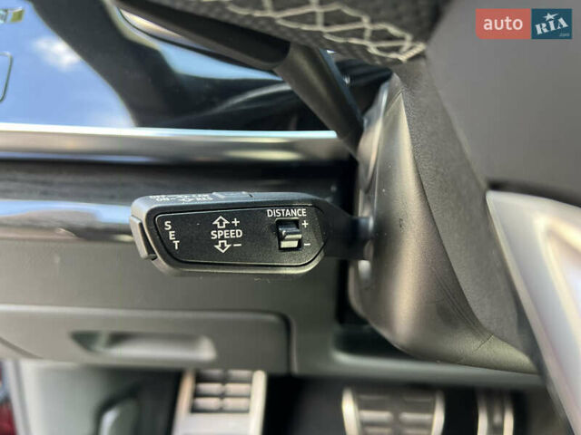 Красный Ауди SQ8, объемом двигателя 4 л и пробегом 169 тыс. км за 67999 $, фото 20 на Automoto.ua