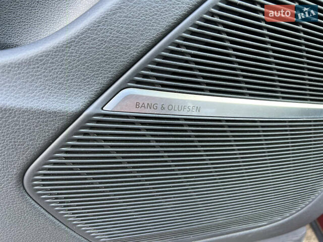 Красный Ауди SQ8, объемом двигателя 4 л и пробегом 169 тыс. км за 67999 $, фото 22 на Automoto.ua